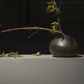 小坂明_拭漆花器